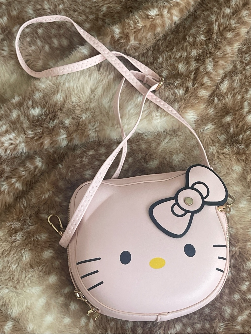 Sanrio Hello Kitty Pink Crossbody Bag